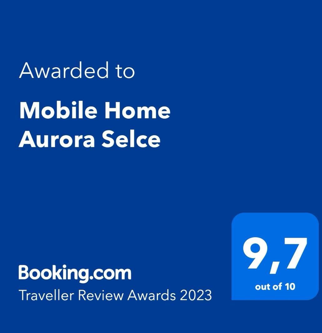 Mobile Home Aurora Selce Phòng bức ảnh